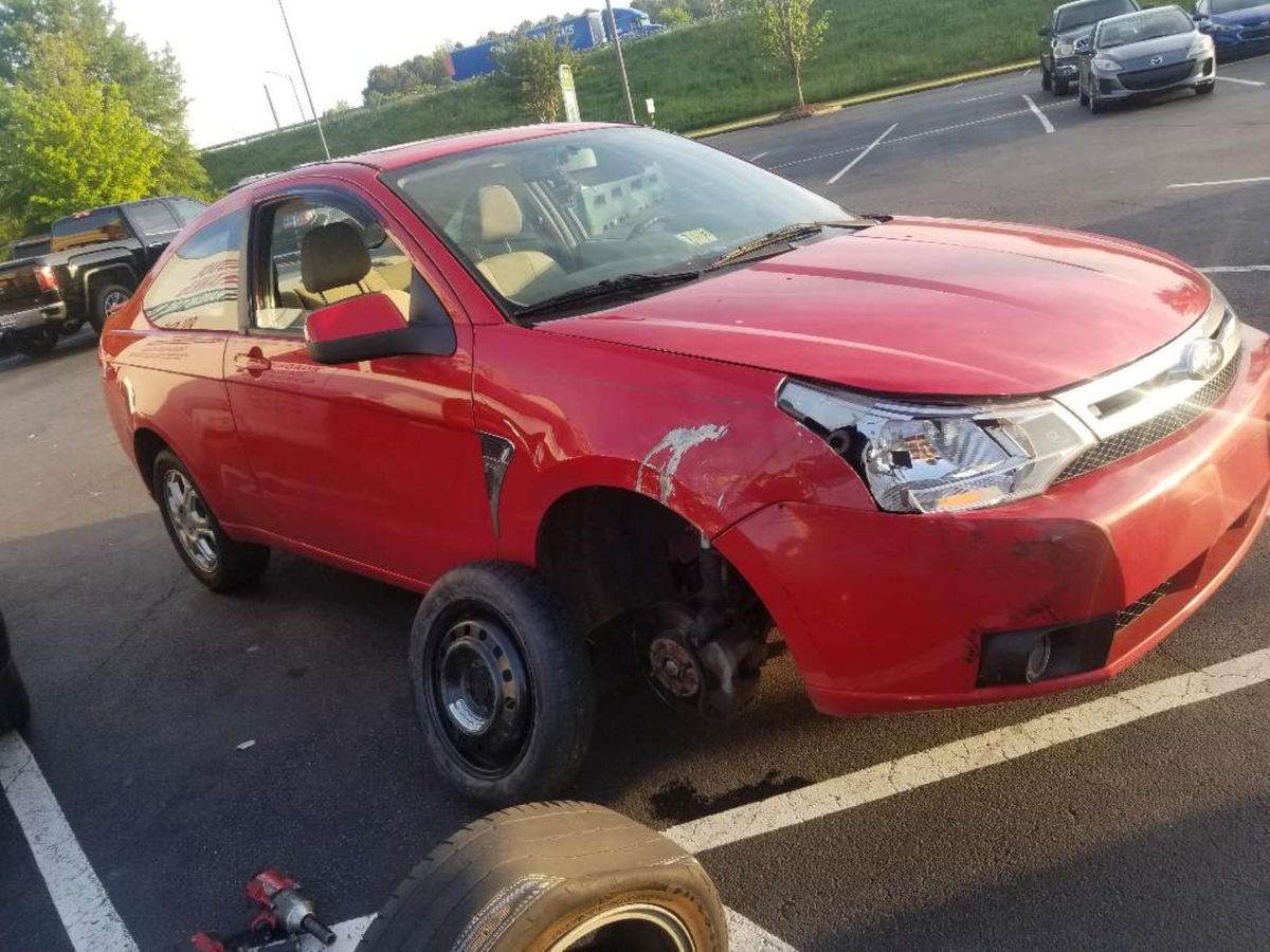 Same-day mobile tyre fitting van